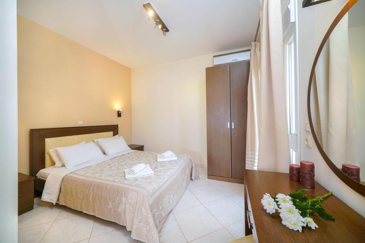 Ilias Apartments Chrysi Ammoudia Bagian luar foto